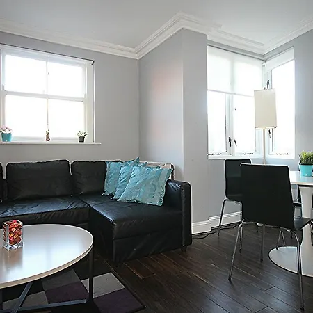 Temple Bar Aparthotel *